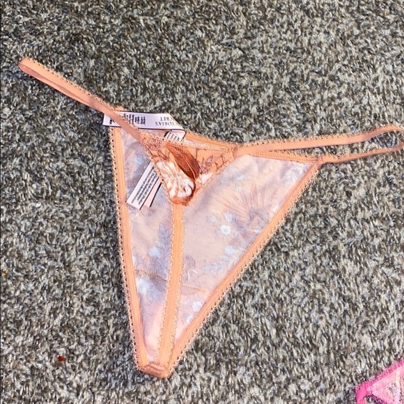 ❌V String❌ - Picture 2 of 2